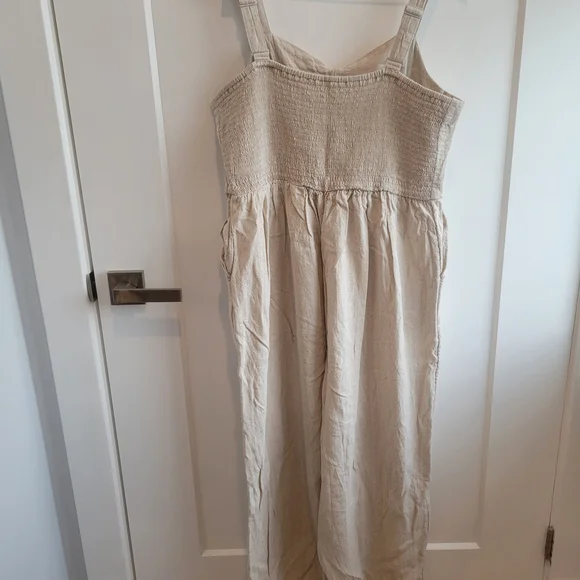 Old Navy Beige Linen Jumpsuit - Picture 2 of 3
